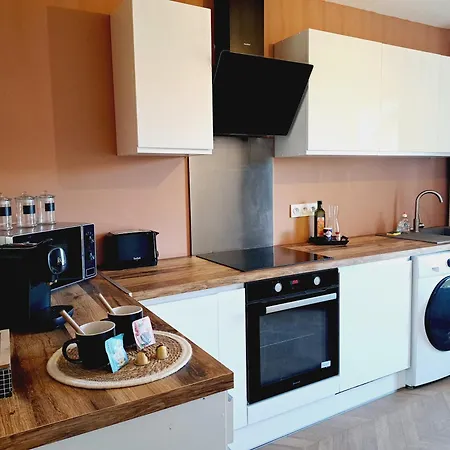 Spacieux Avec Balcon * Narbona