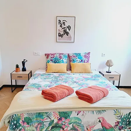 Spacieux Avec Balcon Appartamento